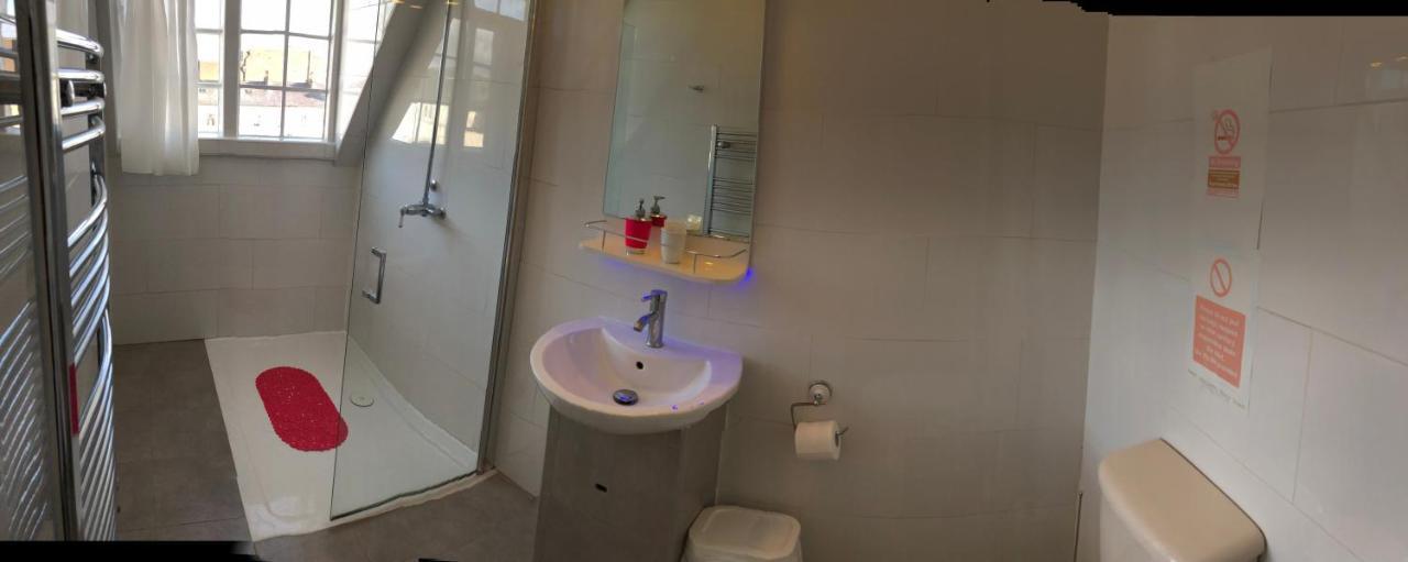 Hotel Admiral Hotel 4*